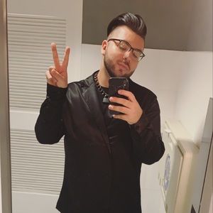 Meet your Posher, Javier